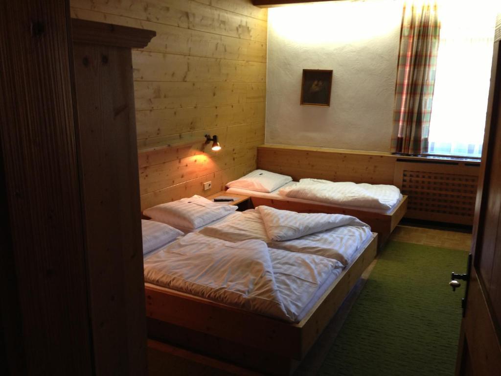 Gasthaus Sonne Tarrenz Room photo